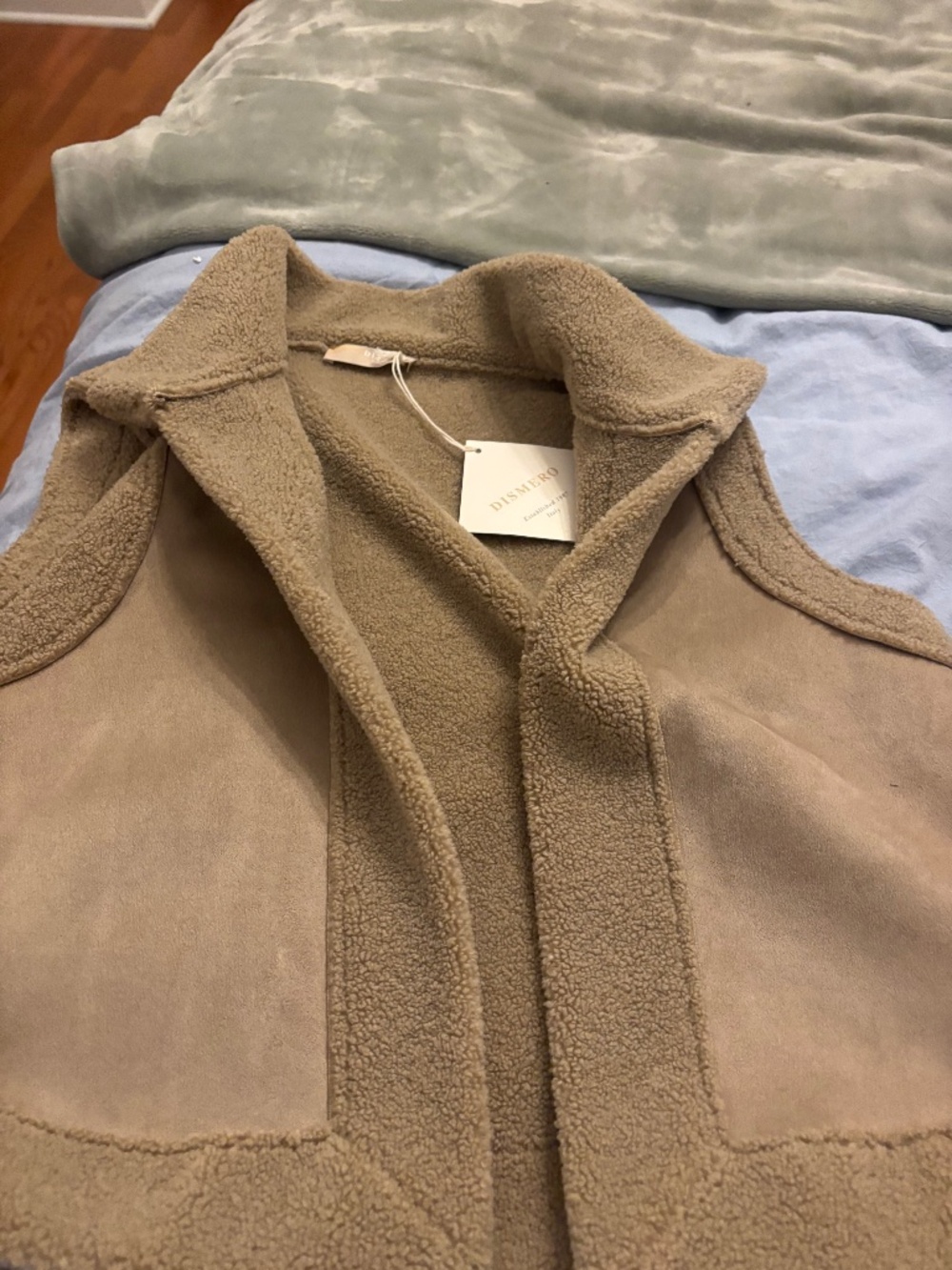Dismero fur vest size size 38
